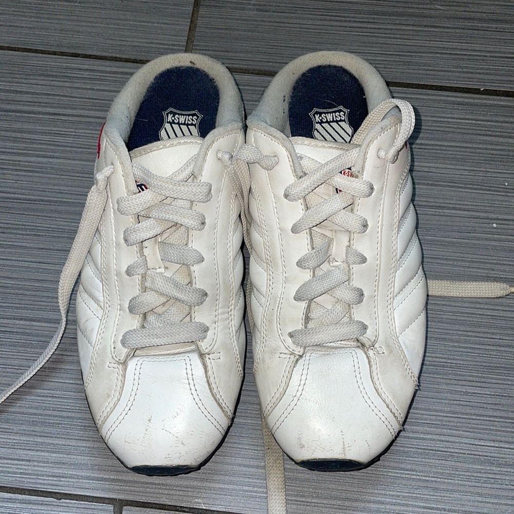 White leather K-Swiss slip on’s!